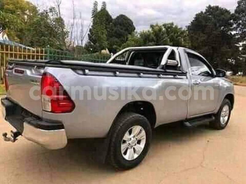 Big with watermark toyota hilux matabeleland south beitbridge 28024