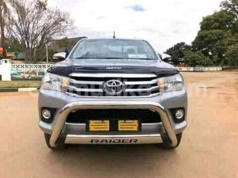 Big with watermark toyota hilux matabeleland south beitbridge 28024