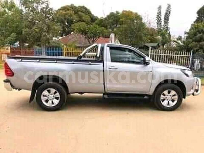 Big with watermark toyota hilux matabeleland south beitbridge 28024