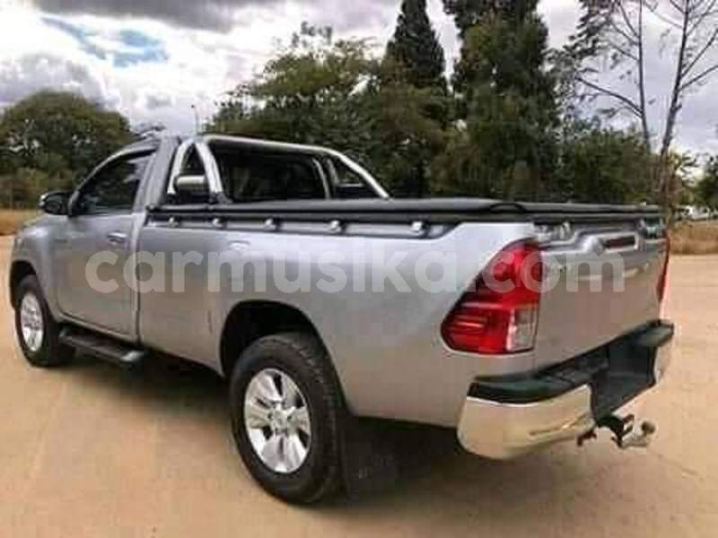 Big with watermark toyota hilux matabeleland south beitbridge 28024