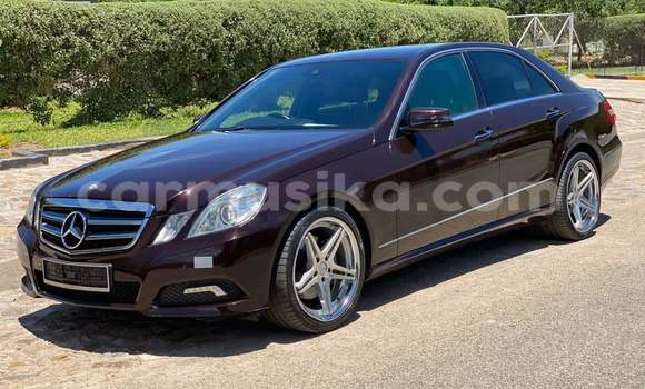 Tenga Tsaru Mercedes-Benz E-Classe Zvimwe Mota in Beitbridge in Matabeleland South