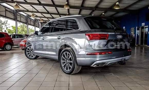 Acheter Occasion Voiture Audi Q7 Gris à Beitbridge, Matabeleland South Acheter Occasion Voiture Audi Q7 Gris à Beitbridge, Matabeleland South