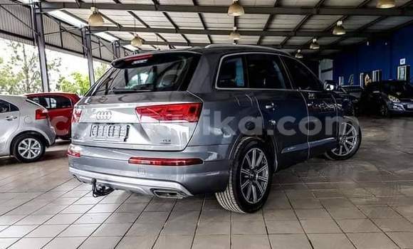 Acheter Occasion Voiture Audi Q7 Gris à Beitbridge, Matabeleland South Acheter Occasion Voiture Audi Q7 Gris à Beitbridge, Matabeleland South