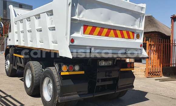 Nunua Ilio tumika DAF 66 Nyeupe Gari ndani ya Beitbridge nchini Matabeleland Kusini