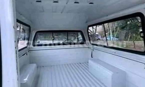 Acheter Occasion Voiture Toyota Hilux Blanc à Beitbridge, Matabeleland South Acheter Occasion Voiture Toyota Hilux Blanc à Beitbridge, Matabeleland South