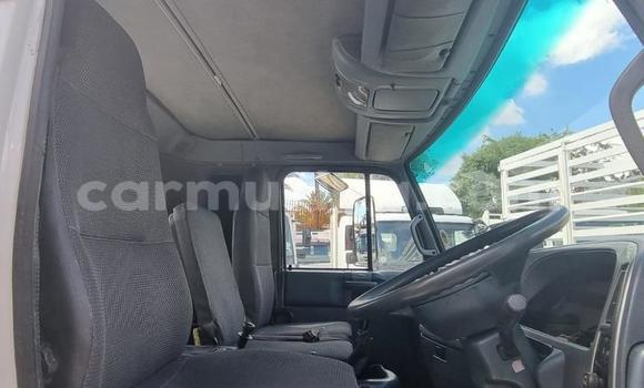 Acheter Occasion Utilitaire Nissan UD Blanc à Beitbridge, Matabeleland South Acheter Occasion Utilitaire Nissan UD Blanc à Beitbridge, Matabeleland South