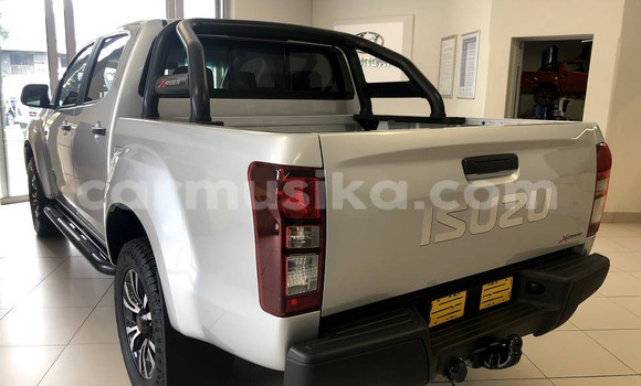 Buy Used Isuzu KB Silver Car in Beitbridge in Matabeleland South Buy Used Isuzu KB Silver Car in Beitbridge in Matabeleland South