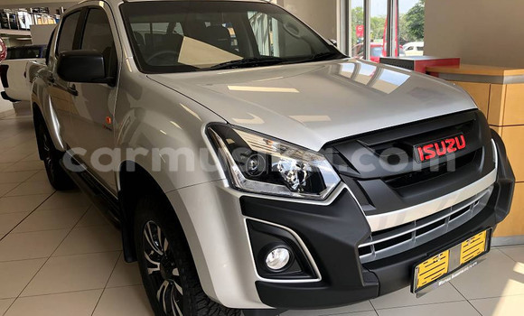 Buy Used Isuzu KB Silver Car in Beitbridge in Matabeleland South Buy Used Isuzu KB Silver Car in Beitbridge in Matabeleland South