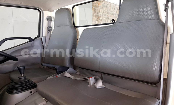 Acheter Occasion Utilitaire Toyota Dyna Blanc à Beitbridge, Matabeleland South Acheter Occasion Utilitaire Toyota Dyna Blanc à Beitbridge, Matabeleland South