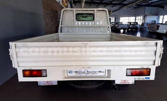 Acheter Occasion Utilitaire Toyota Dyna Blanc à Beitbridge, Matabeleland South Acheter Occasion Utilitaire Toyota Dyna Blanc à Beitbridge, Matabeleland South