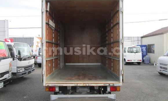 Tenga Tsaru Toyota Dyna Zvimwe Rori in Beitbridge in Matabeleland South Tenga Tsaru Toyota Dyna Zvimwe Rori in Beitbridge in Matabeleland South