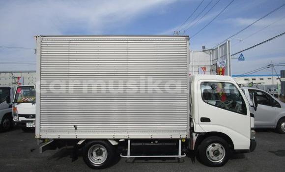 Tenga Tsaru Toyota Dyna Zvimwe Rori in Beitbridge in Matabeleland South Tenga Tsaru Toyota Dyna Zvimwe Rori in Beitbridge in Matabeleland South