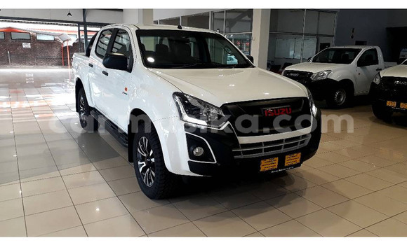 Acheter Occasion Voiture Isuzu KB Blanc à Beitbridge, Matabeleland South Acheter Occasion Voiture Isuzu KB Blanc à Beitbridge, Matabeleland South
