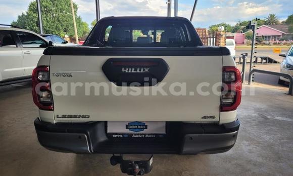 Acheter Occasion Voiture Toyota Hilux Blanc à Beitbridge, Matabeleland South Acheter Occasion Voiture Toyota Hilux Blanc à Beitbridge, Matabeleland South
