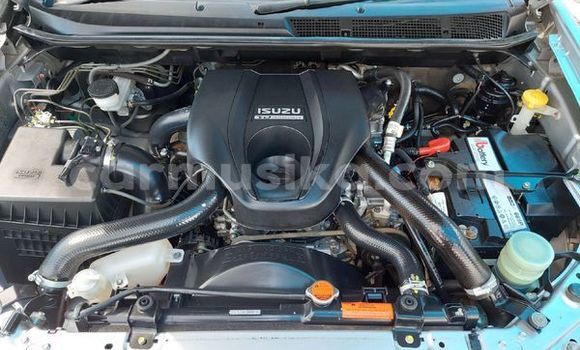 Acheter Occasion Voiture Isuzu KB Gris à Beitbridge, Matabeleland South Acheter Occasion Voiture Isuzu KB Gris à Beitbridge, Matabeleland South