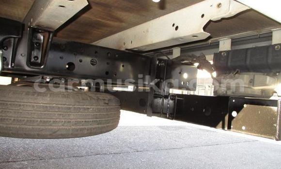 Acheter Occasion Utilitaire Toyota Dyna Blanc à Beitbridge, Matabeleland South Acheter Occasion Utilitaire Toyota Dyna Blanc à Beitbridge, Matabeleland South