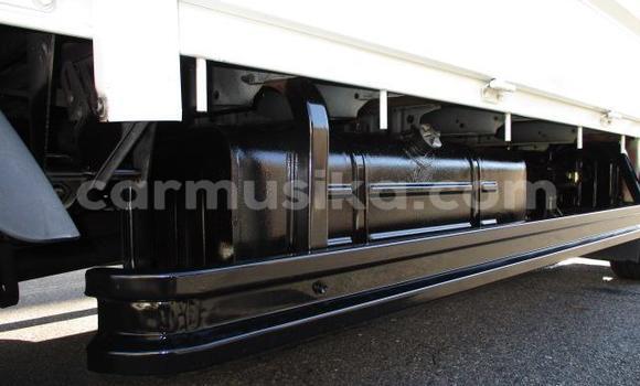 Acheter Occasion Utilitaire Toyota Dyna Blanc à Beitbridge, Matabeleland South Acheter Occasion Utilitaire Toyota Dyna Blanc à Beitbridge, Matabeleland South