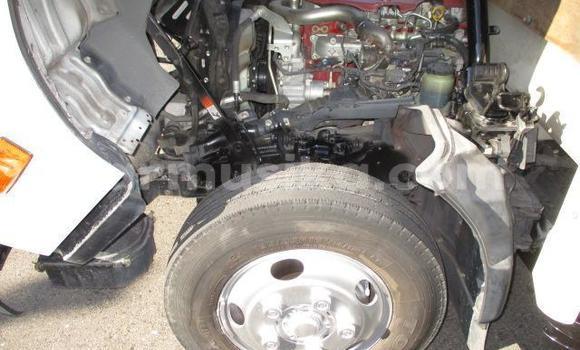 Acheter Occasion Utilitaire Toyota Dyna Blanc à Beitbridge, Matabeleland South Acheter Occasion Utilitaire Toyota Dyna Blanc à Beitbridge, Matabeleland South