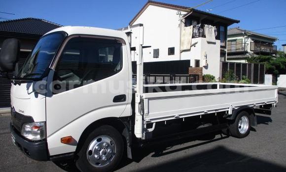 Acheter Occasion Utilitaire Toyota Dyna Blanc à Beitbridge, Matabeleland South Acheter Occasion Utilitaire Toyota Dyna Blanc à Beitbridge, Matabeleland South