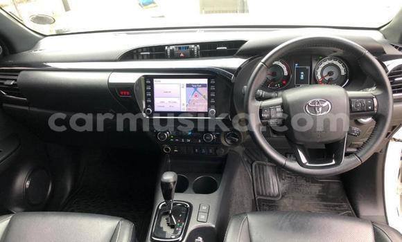 Acheter Occasion Voiture Toyota Hilux Blanc à Beitbridge, Matabeleland South Acheter Occasion Voiture Toyota Hilux Blanc à Beitbridge, Matabeleland South