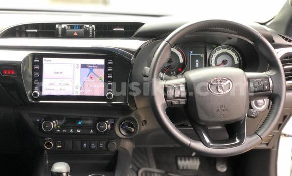 Acheter Occasion Voiture Toyota Hilux Blanc à Beitbridge, Matabeleland South Acheter Occasion Voiture Toyota Hilux Blanc à Beitbridge, Matabeleland South