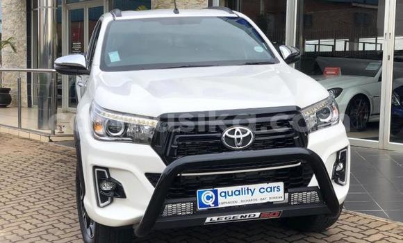 Acheter Occasion Voiture Toyota Hilux Blanc à Beitbridge, Matabeleland South Acheter Occasion Voiture Toyota Hilux Blanc à Beitbridge, Matabeleland South