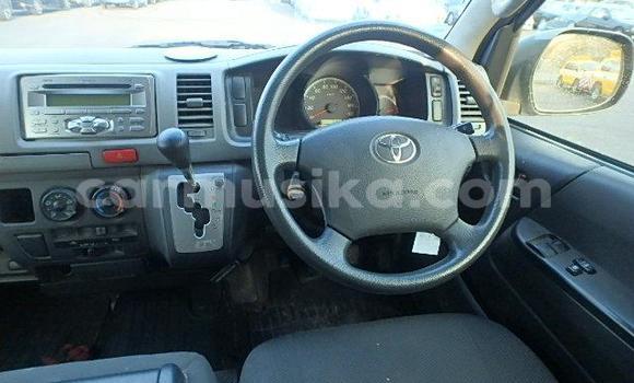 Buy Used Toyota Hiace Silver Car in Beitbridge in Matabeleland South Buy Used Toyota Hiace Silver Car in Beitbridge in Matabeleland South