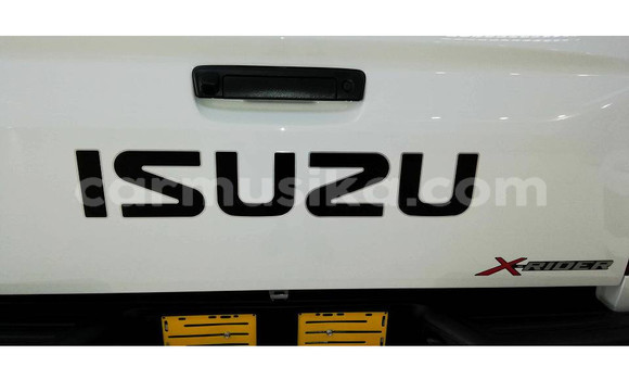 Buy Used Isuzu KB White Car in Beitbridge in Matabeleland South Buy Used Isuzu KB White Car in Beitbridge in Matabeleland South