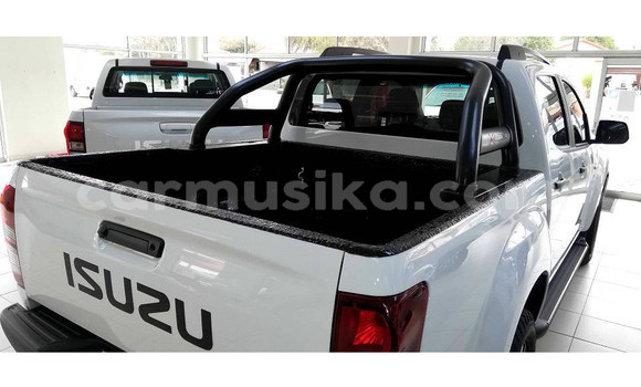 Buy Used Isuzu KB White Car in Beitbridge in Matabeleland South Buy Used Isuzu KB White Car in Beitbridge in Matabeleland South