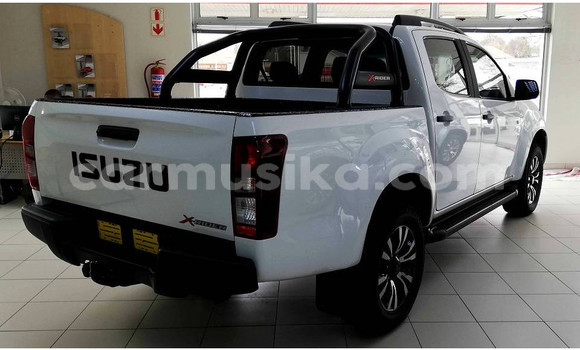 Buy Used Isuzu KB White Car in Beitbridge in Matabeleland South Buy Used Isuzu KB White Car in Beitbridge in Matabeleland South