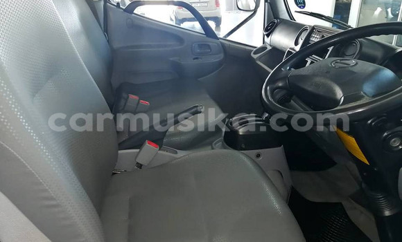 Buy Used Toyota Dyna White Truck in Beitbridge in Matabeleland South Buy Used Toyota Dyna White Truck in Beitbridge in Matabeleland South