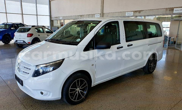 Nunua Ilio tumika Mercedes‒Benz Vito Nyeupe Gari ndani ya Beitbridge nchini Matabeleland Kusini Nunua Ilio tumika Mercedes‒Benz Vito Nyeupe Gari ndani ya Beitbridge nchini Matabeleland Kusini