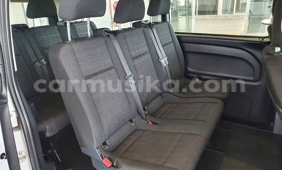 Nunua Ilio tumika Mercedes‒Benz Vito Nyeupe Gari ndani ya Beitbridge nchini Matabeleland Kusini Nunua Ilio tumika Mercedes‒Benz Vito Nyeupe Gari ndani ya Beitbridge nchini Matabeleland Kusini