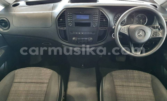 Nunua Ilio tumika Mercedes‒Benz Vito Nyeupe Gari ndani ya Beitbridge nchini Matabeleland Kusini Nunua Ilio tumika Mercedes‒Benz Vito Nyeupe Gari ndani ya Beitbridge nchini Matabeleland Kusini