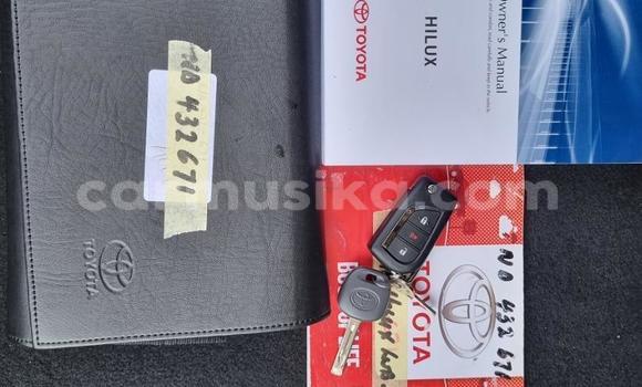 Acheter Occasion Voiture Toyota Hilux Blanc à Harare, Harare Acheter Occasion Voiture Toyota Hilux Blanc à Harare, Harare