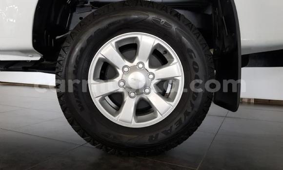 Buy Used Isuzu D–MAX White Car in Harare in Harare Buy Used Isuzu D–MAX White Car in Harare in Harare