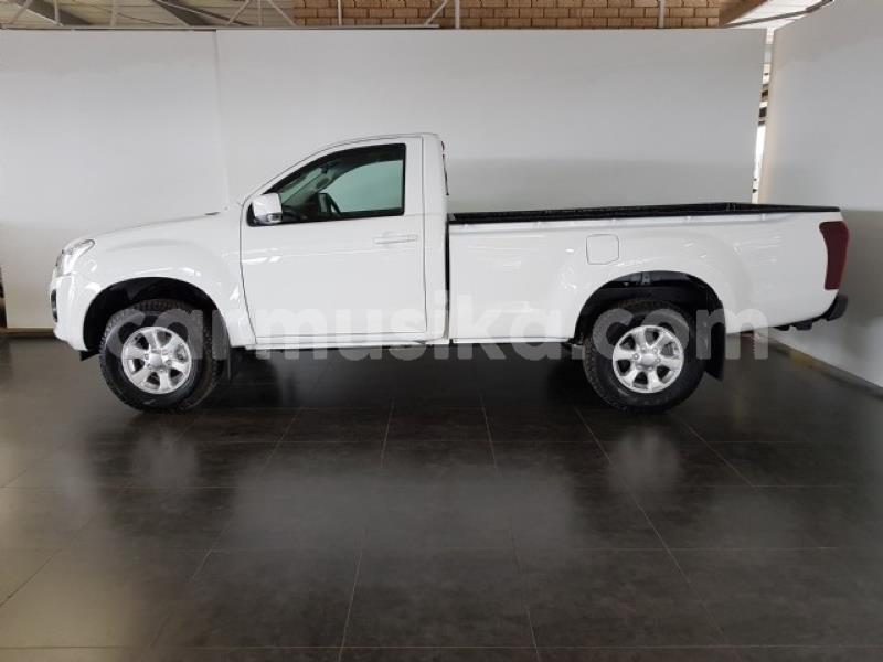 Big with watermark isuzu d max harare harare 28069