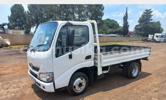 Nunua Ilio tumika Toyota Dyna Nyeupe Gari ndani ya Harare nchini Harare