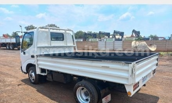 Buy Used Toyota Dyna White Car in Harare in Harare Buy Used Toyota Dyna White Car in Harare in Harare