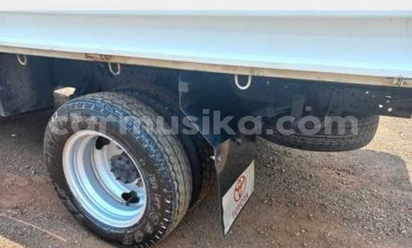 Buy Used Toyota Dyna White Car in Harare in Harare Buy Used Toyota Dyna White Car in Harare in Harare