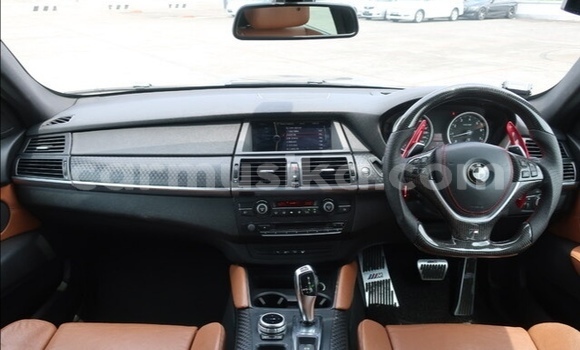 Acheter Occasion Voiture BMW X6 M Noir à Beitbridge, Matabeleland South Acheter Occasion Voiture BMW X6 M Noir à Beitbridge, Matabeleland South