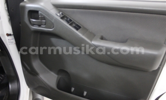 Buy Used Nissan Navara (Frontier) White Car in Beitbridge in Matabeleland South Buy Used Nissan Navara (Frontier) White Car in Beitbridge in Matabeleland South