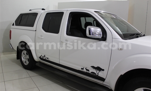 Buy Used Nissan Navara (Frontier) White Car in Beitbridge in Matabeleland South Buy Used Nissan Navara (Frontier) White Car in Beitbridge in Matabeleland South