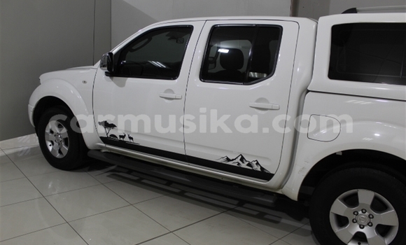 Buy Used Nissan Navara (Frontier) White Car in Beitbridge in Matabeleland South Buy Used Nissan Navara (Frontier) White Car in Beitbridge in Matabeleland South