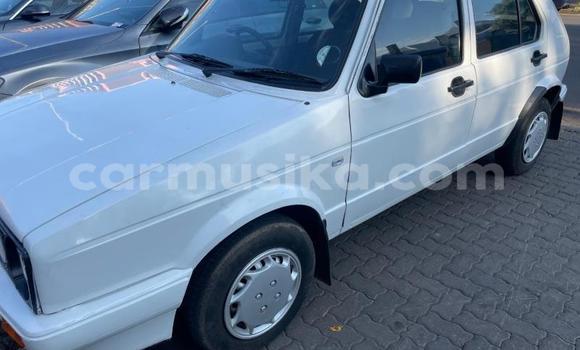 Buy Used Volkswagen Golf White Car in Beitbridge in Matabeleland South Buy Used Volkswagen Golf White Car in Beitbridge in Matabeleland South