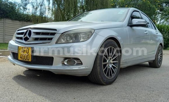 Tenga Tsaru Mercedes-Benz C-Classe Sirivha Mota in Harare in Harare Tenga Tsaru Mercedes-Benz C-Classe Sirivha Mota in Harare in Harare