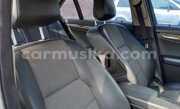 Tenga Tsaru Mercedes-Benz C-Classe Sirivha Mota in Harare in Harare Tenga Tsaru Mercedes-Benz C-Classe Sirivha Mota in Harare in Harare