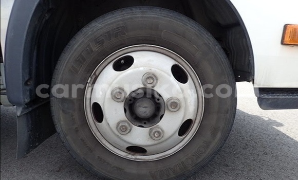 Nunua Ilio tumika Toyota Dyna Nyeupe Gari ndani ya Beitbridge nchini Matabeleland Kusini Nunua Ilio tumika Toyota Dyna Nyeupe Gari ndani ya Beitbridge nchini Matabeleland Kusini