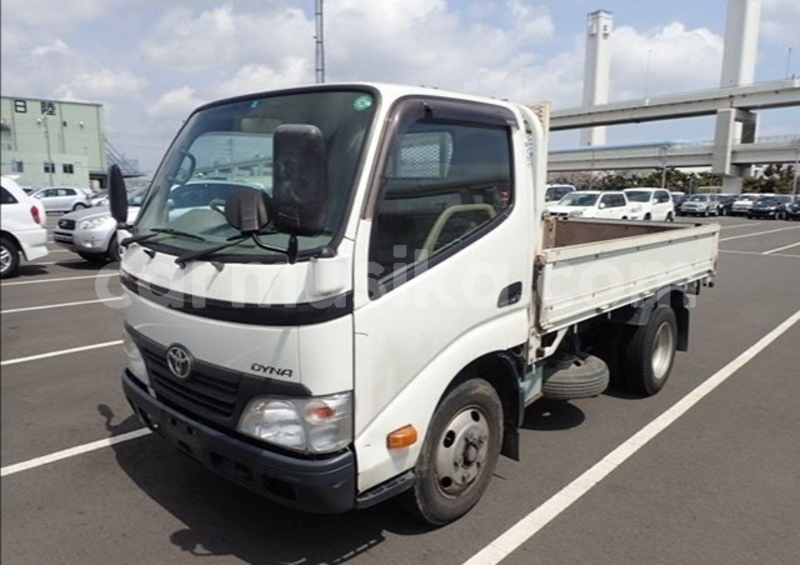 Big with watermark toyota dyna matabeleland south beitbridge 28084