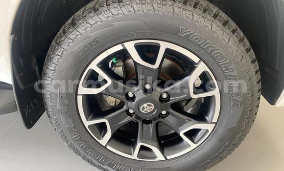 Nunua Ilio tumika Toyota Hilux Nyeupe Gari ndani ya Beitbridge nchini Matabeleland Kusini Nunua Ilio tumika Toyota Hilux Nyeupe Gari ndani ya Beitbridge nchini Matabeleland Kusini